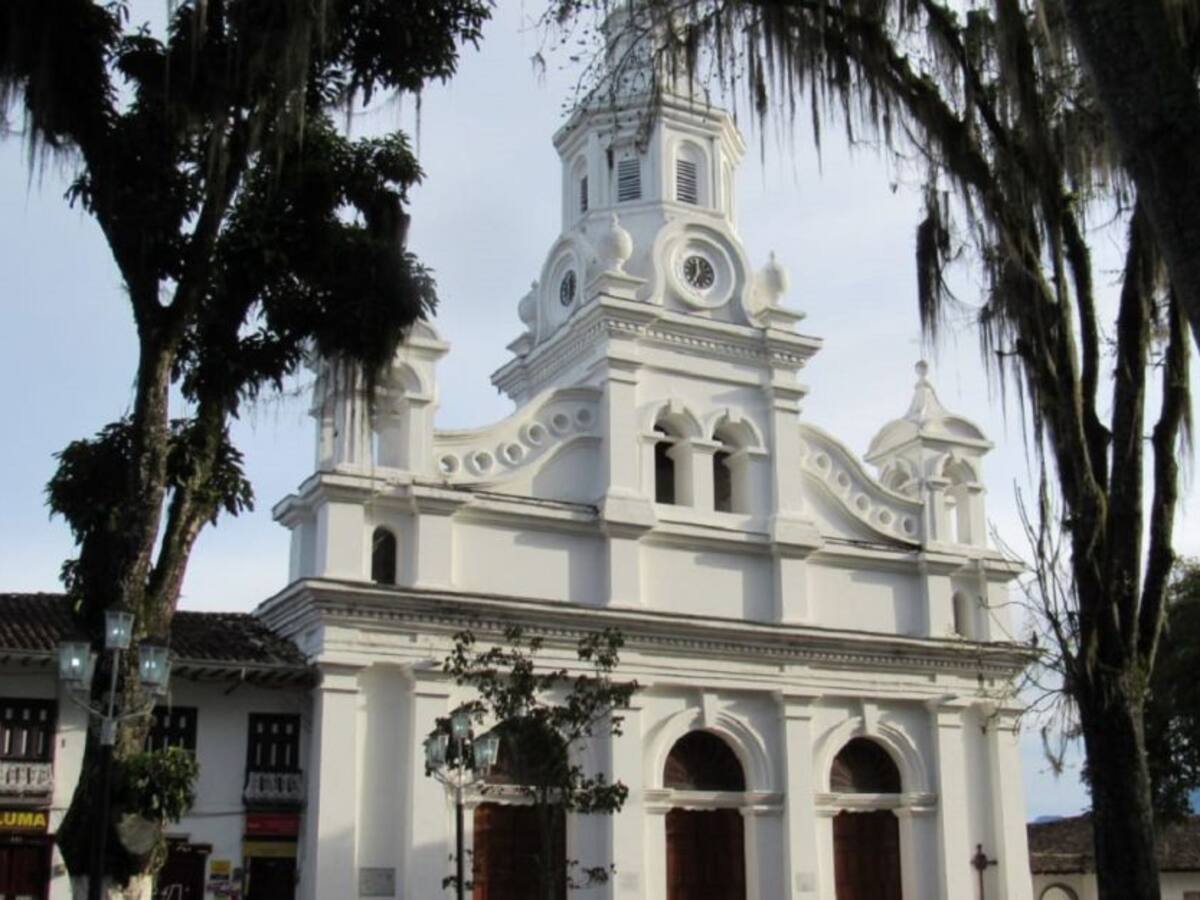 Salamina recibió la Resolución para empezar pilotaje de apertura de templos