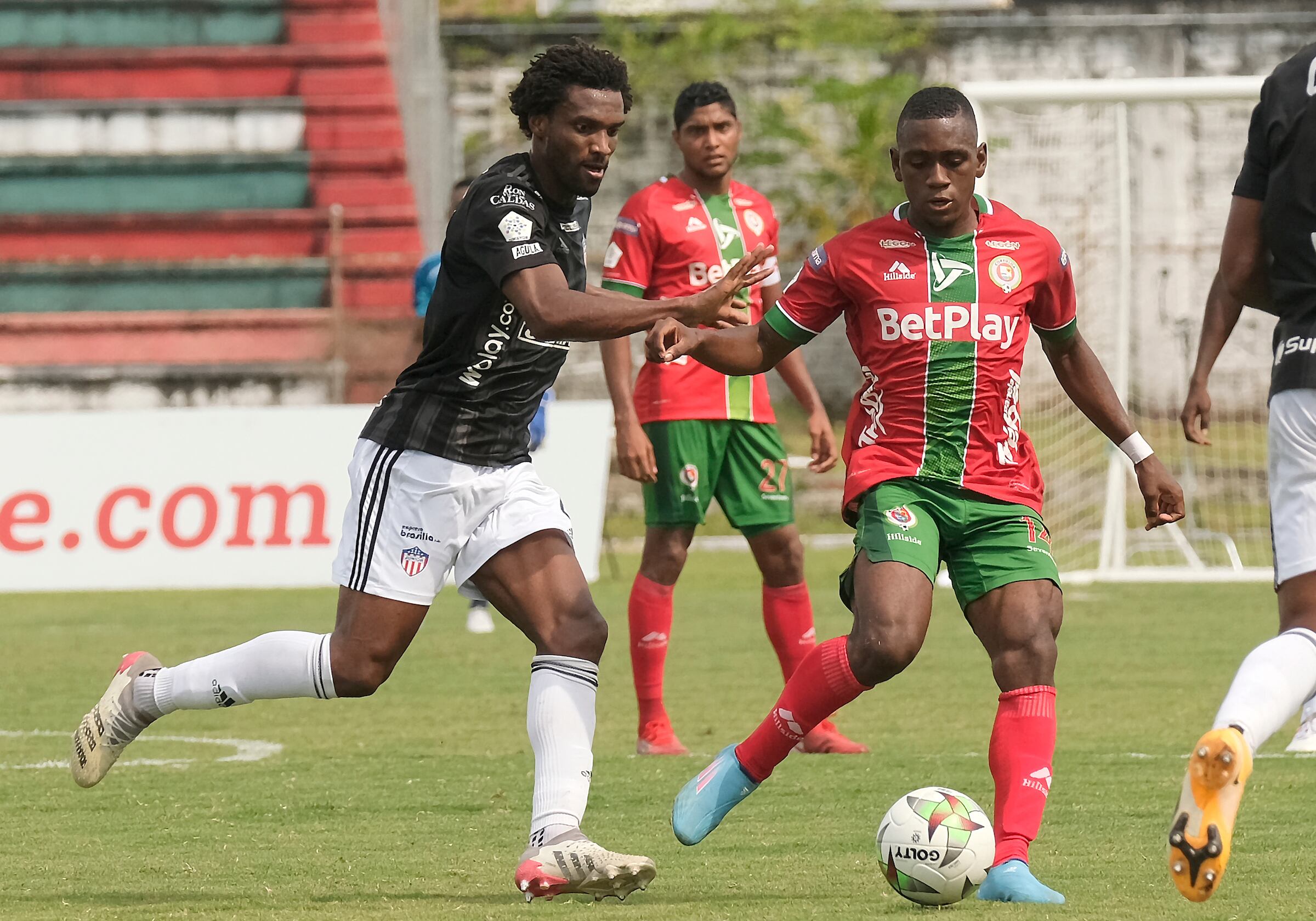 Cortuluá visita al Junior en la Liga.