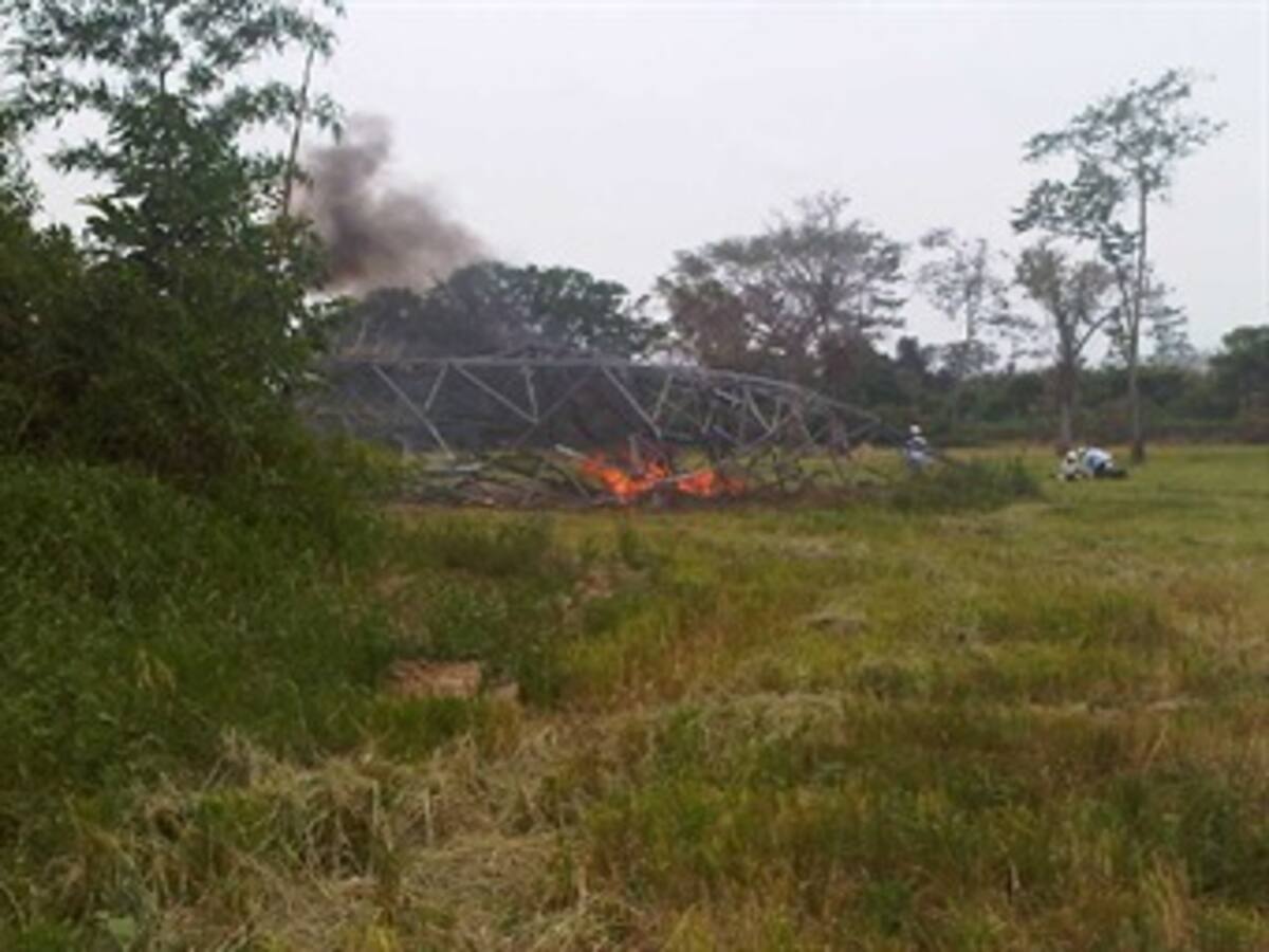 Acciones terroristas de las Farc dejan sin luz a Arauca y causan heridas a siete policías en Neiva