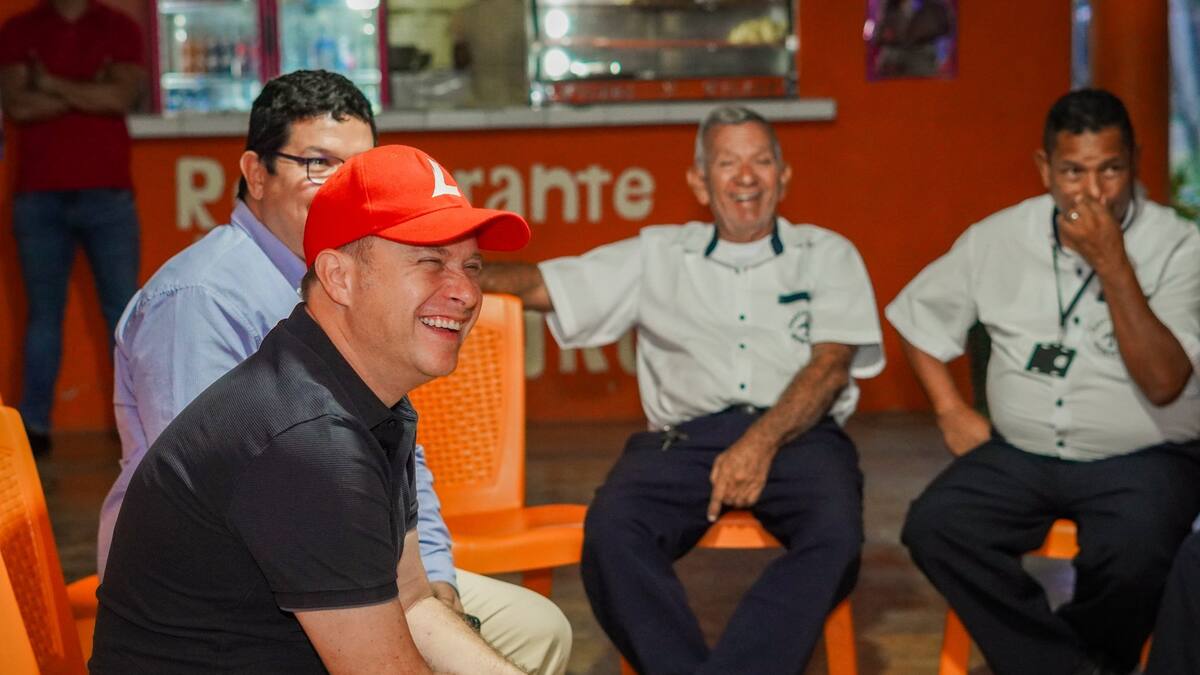 Héctor Olimpo Espinosa apuesta a una consulta interpartidista para lanzar candidatura presidencial