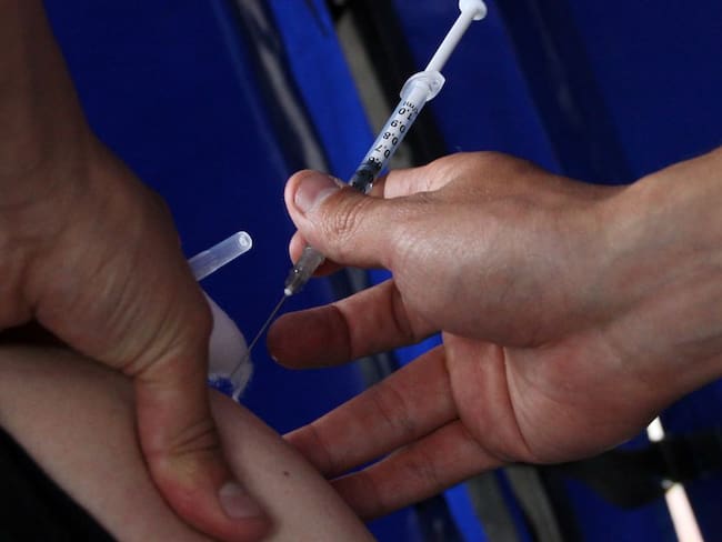 Alerta por dramática reducción en las cifras de vacunación en Colombia