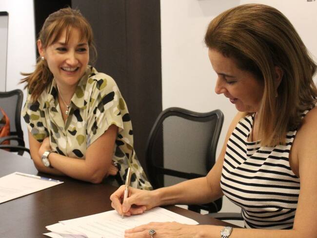 Cámara de Comercio de Cartagena firma convenio para beneficio social