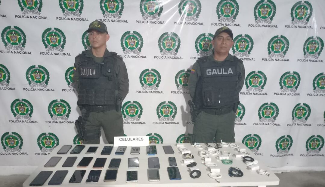 Celulares incautados.