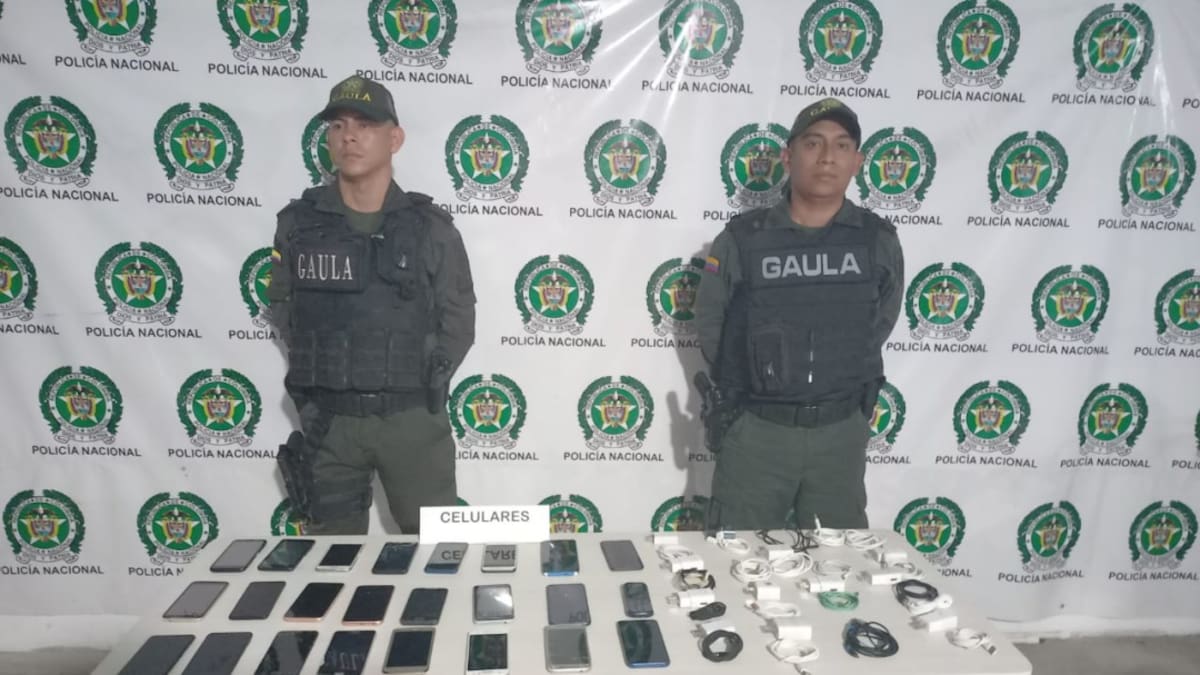 Hallan 25 celulares tras allanamiento en la cárcel Modelo en Barranquilla