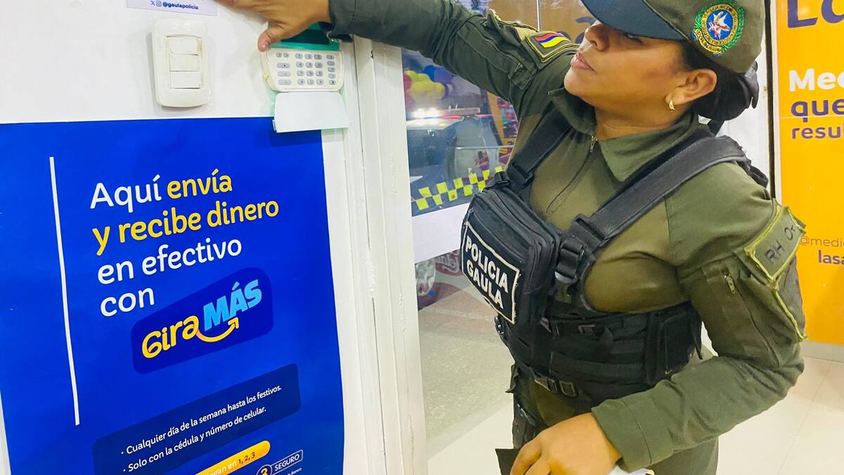 GAULA de la policía y militar estuvieron en el barrio Fredonia con actividades de prevención