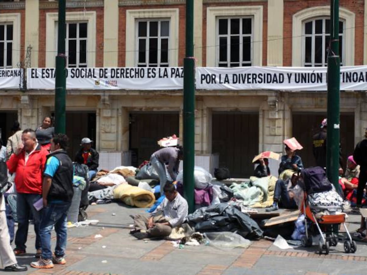 Desplazamiento, violencia sexual y delitos contra la libertad, los más denunciados en 2015: Defensoría