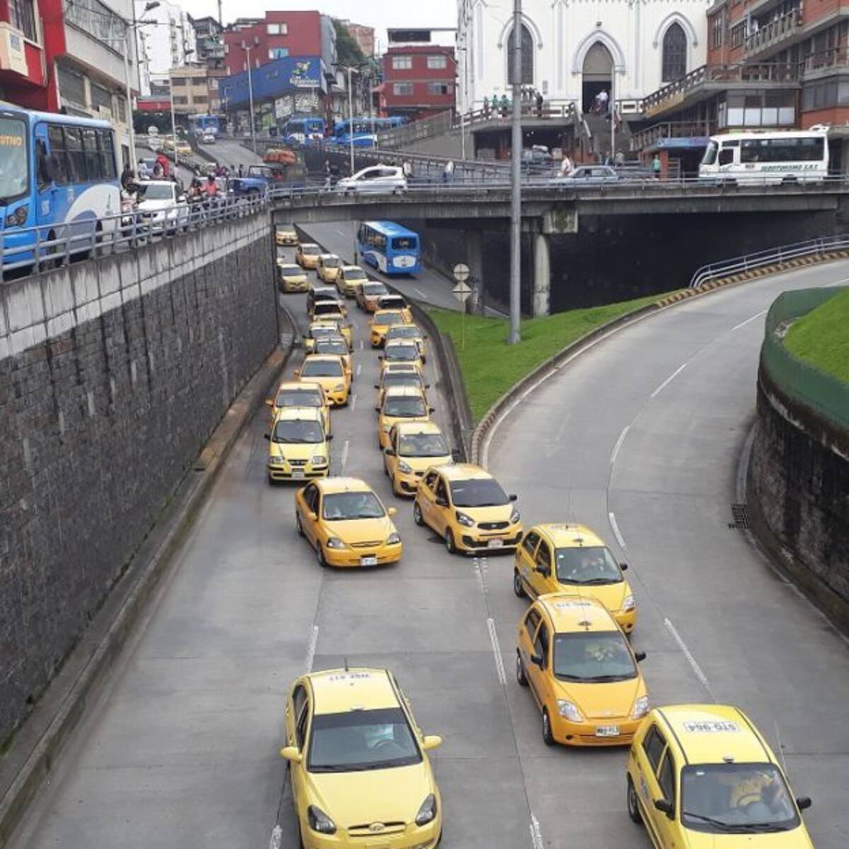 Algunos taxistas de Manizales se unirán al paro nacional del miércoles