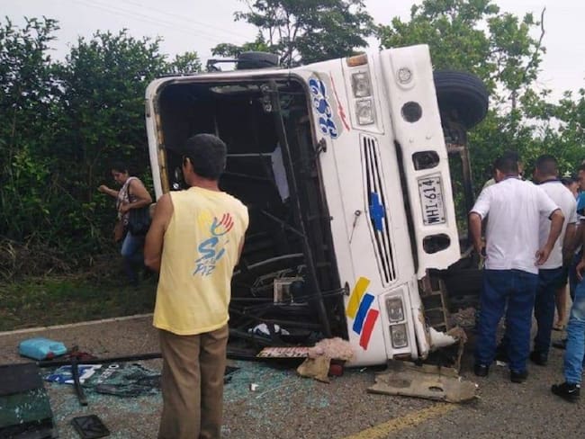 Bus accidentado en Puerto Santander