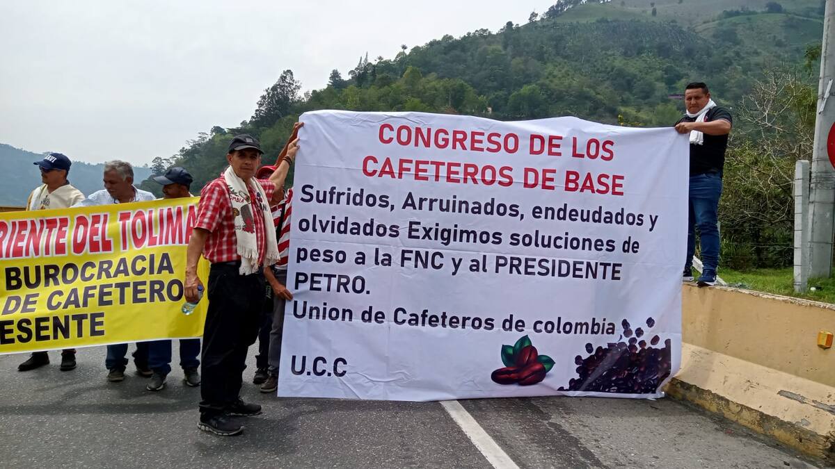 Carlos Arturo López, Unión de Caficultores de Colombia