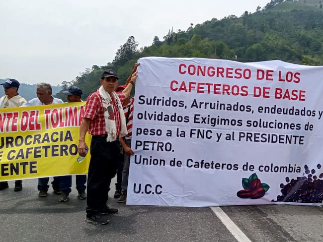 Carlos Arturo López, Unión de Caficultores de Colombia