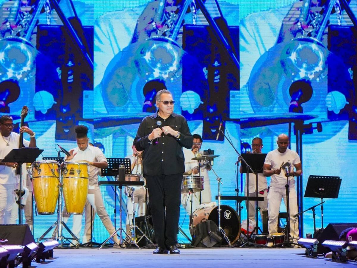 Colorido, disfraces, danzas y música marcaron preludio de la Localidad 3 en Blas de Lezo