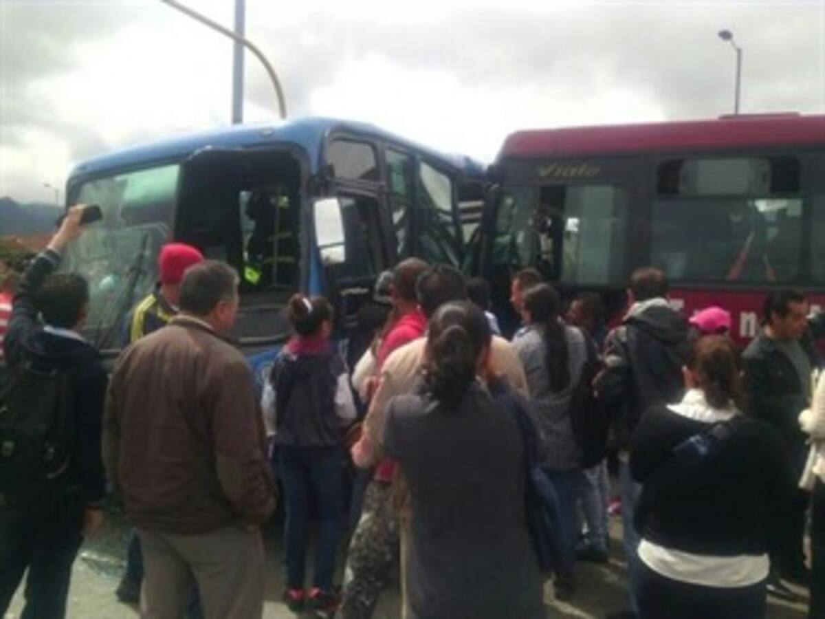 Accidente de TransMilenio deja 17 personas heridas en el sur de Bogotá