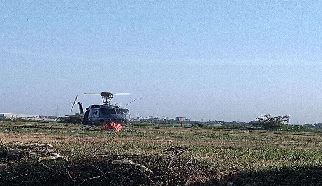 Los organismos de socorro atendien incendio en el parque Isla Salamanca.
