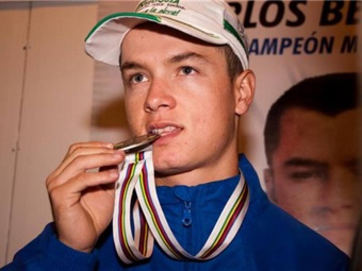 Homenaje a ciclista antioqueño en el Caracol de Pista