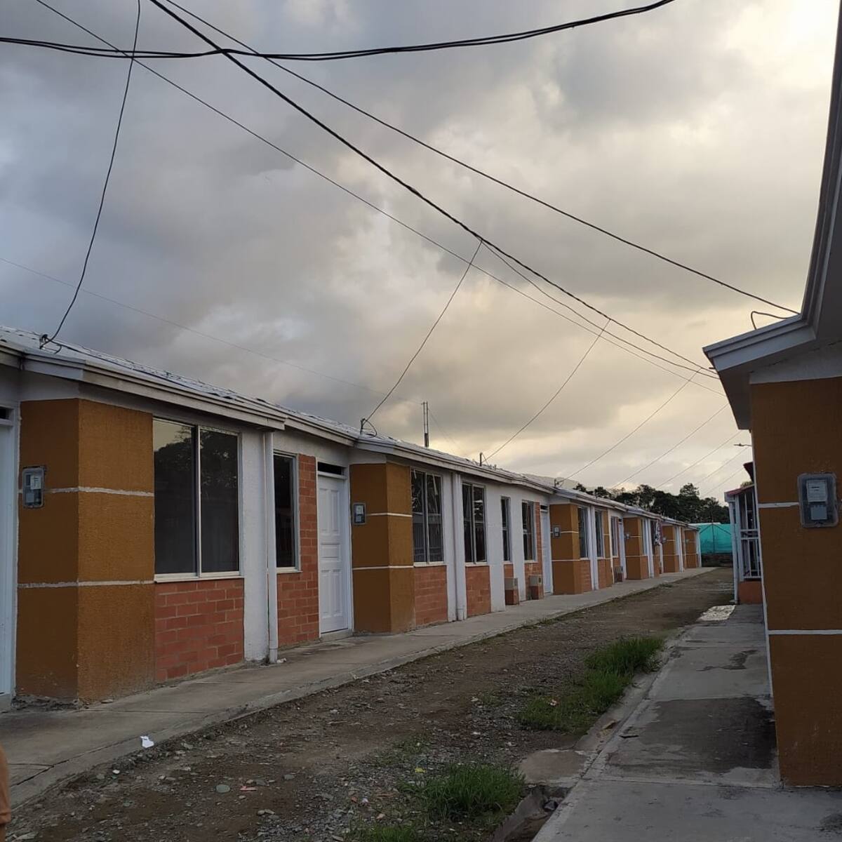 47 familias en Calarcá, Quindío denuncian retrasos en entrega de viviendas
