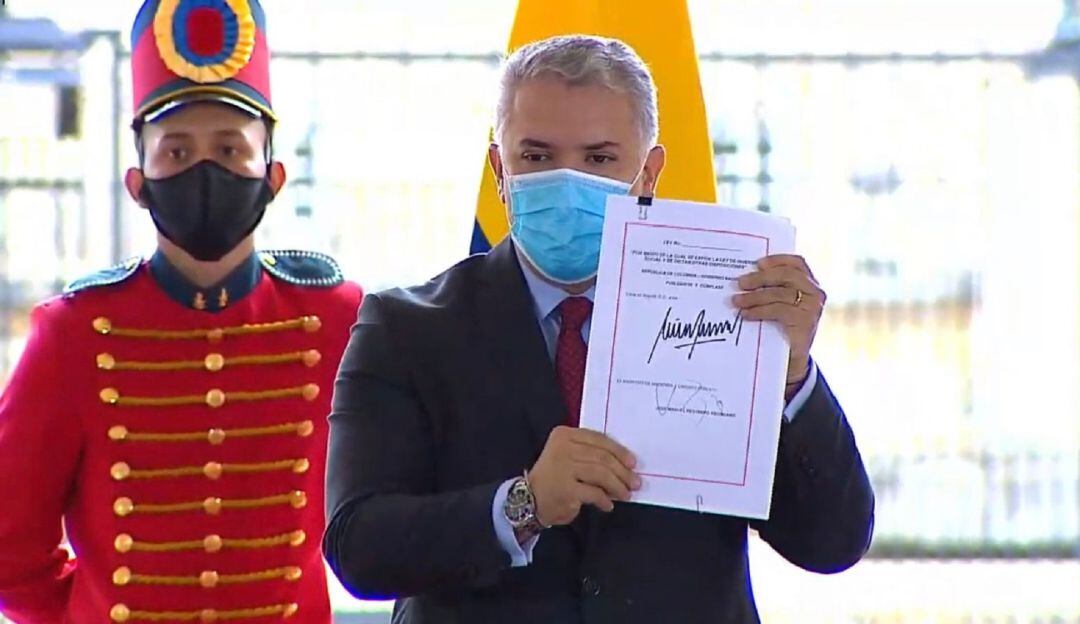 Presidente Iván Duque sancionó la Reforma Tributaria