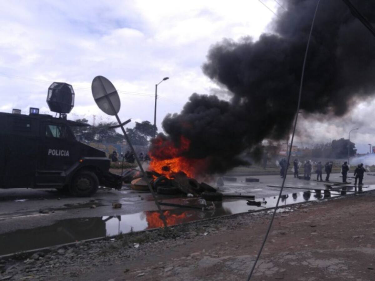 Funcionario de la Defensoría del Pueblo fue herido en protesta de camioneros en Bogotá
