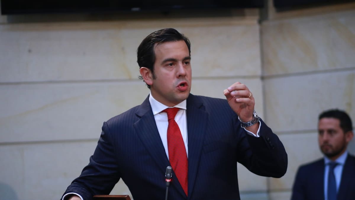 Me han puesto condiciones indignantes: Rodrigo Lara al Nuevo Liberalismo