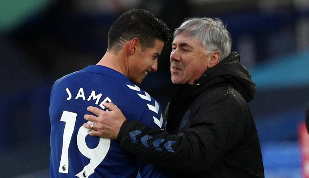 James Rodríguez y Carlo Ancelotti