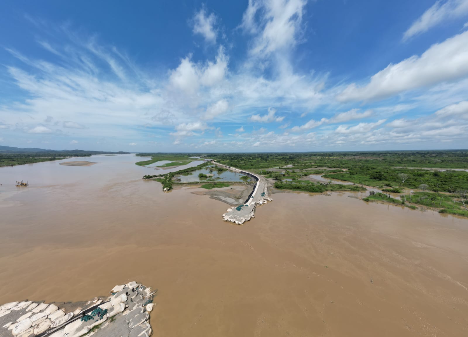 La gobernadora de Sucre presentará la crisis de la Mojana ante la COP16 de Cali   Foto: UNGRD.
