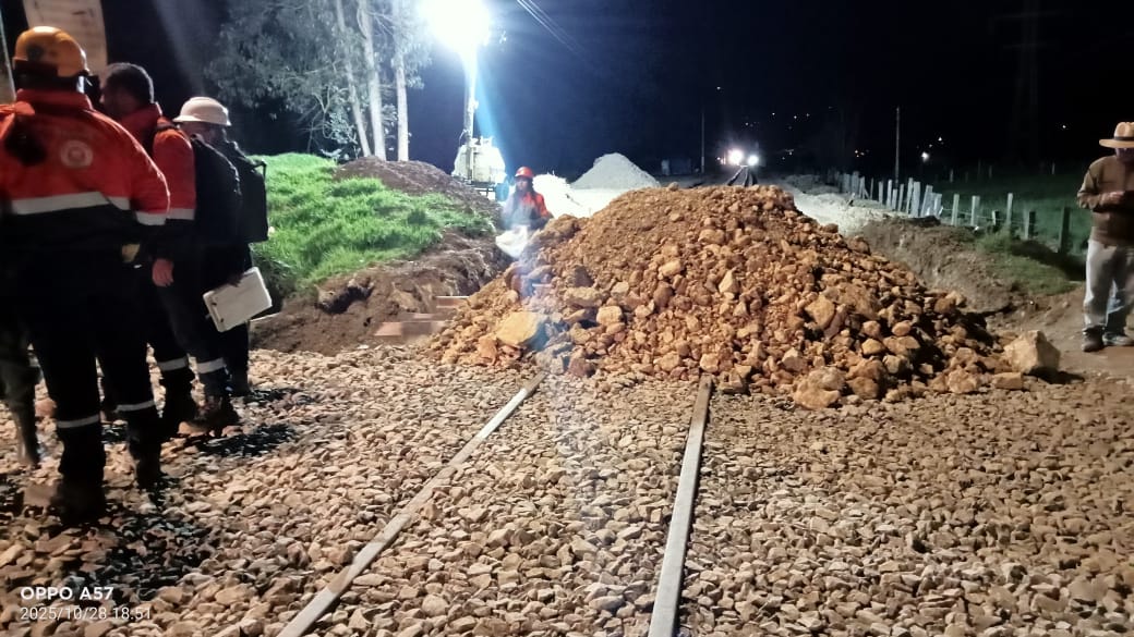 Comunidad de Peña Negra protesta por afectaciones del proyecto ferroviario en Tibasosa