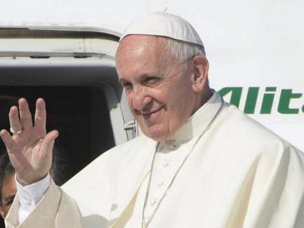 La iglesia debe pedir disculpas por haber bendecido tantas armas: Papa Francisco