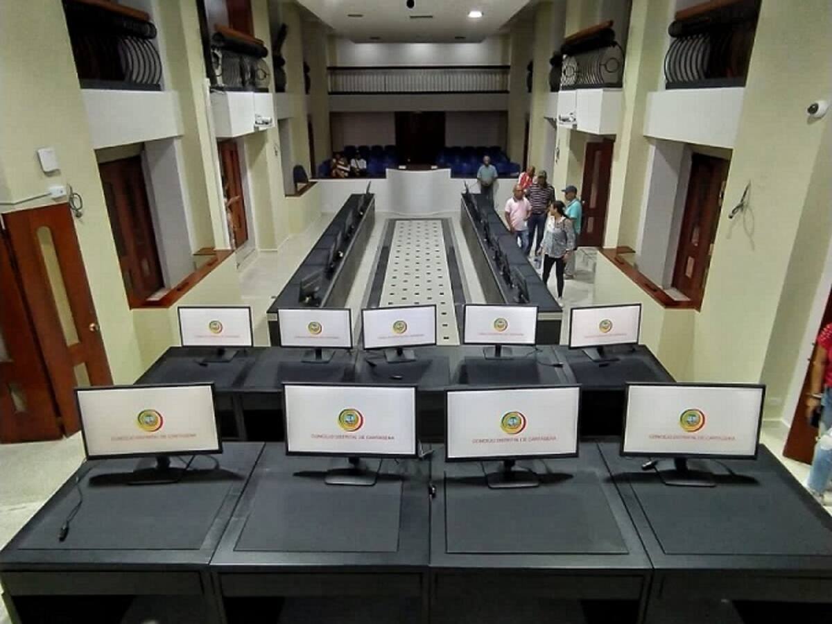 Alcaldía de Cartagena entregó obras de mantenimiento en sede del Concejo Distrital