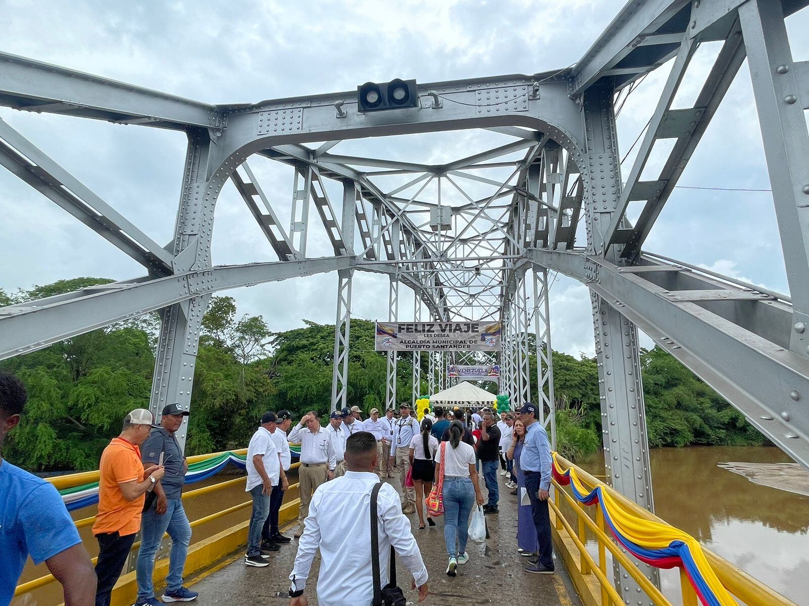 Reapertura vehicular del puente internacional La Unión, Puerto Santander