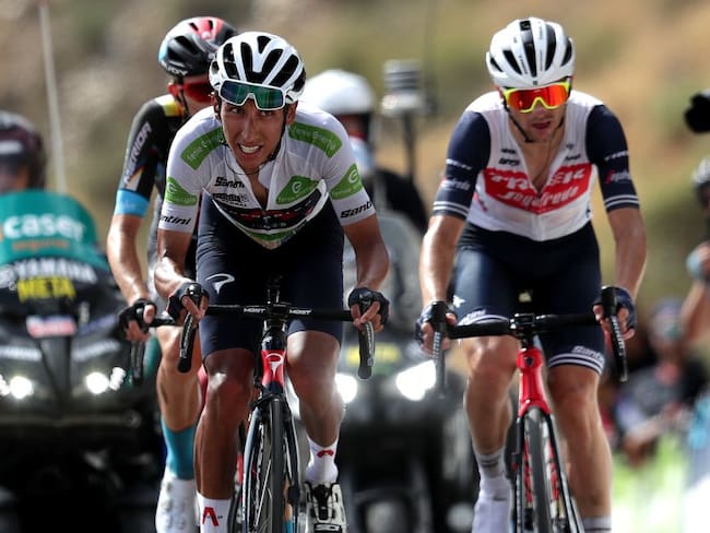 Egan Bernal en el último puerto de montaña de la etapa 9 de La Vuelta a España