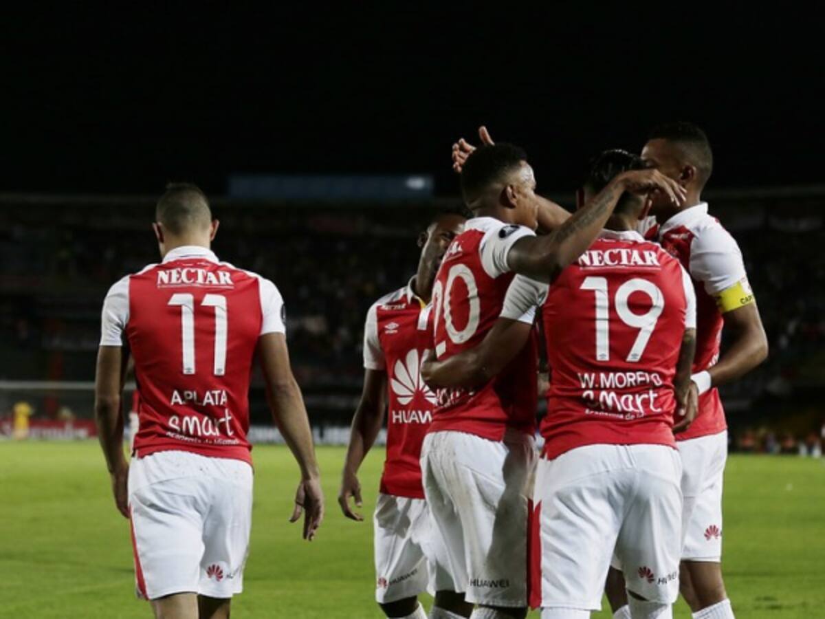 Santa Fe golea a Wanderers y se instala en la fase de grupos