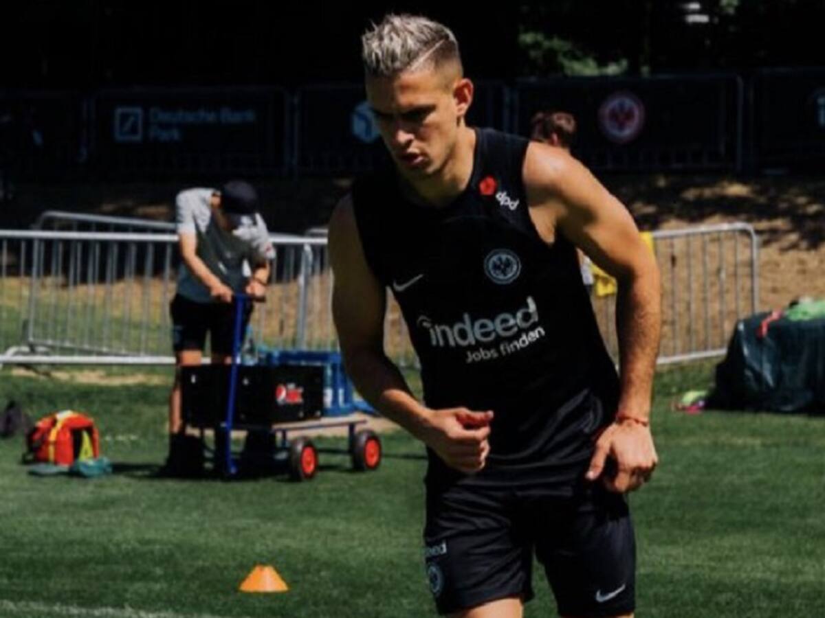 Rafael Santos Borré comenzó pretemporada con el Frankfurt