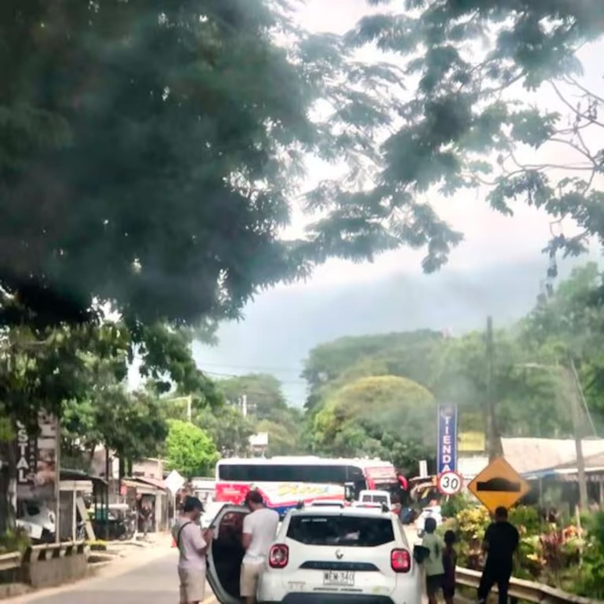 Autoridades del Magdalena exigen intervención ante bloqueos en la Troncal del Caribe