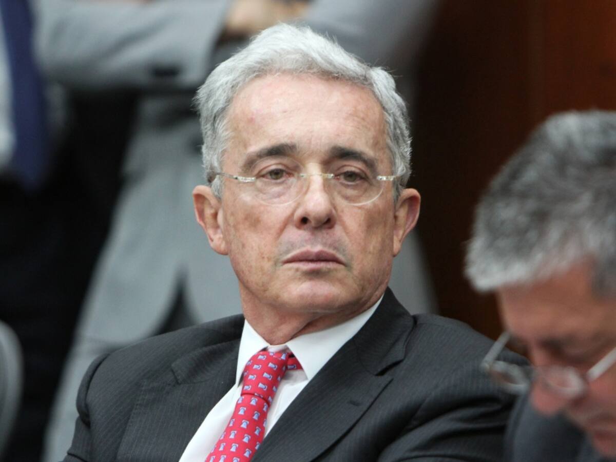 Centro Democrático expresa preocupación por versiones sobre caso Uribe