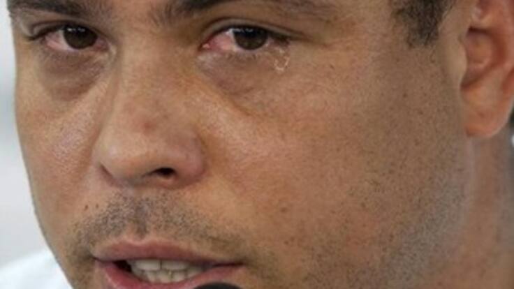 Entre lágrimas, Ronaldo anunció su retiro del fútbol