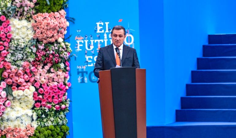 Discurso del presidente del senado Ernesto Macías.