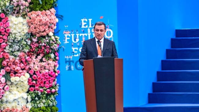 Discurso del presidente del senado Ernesto Macías.