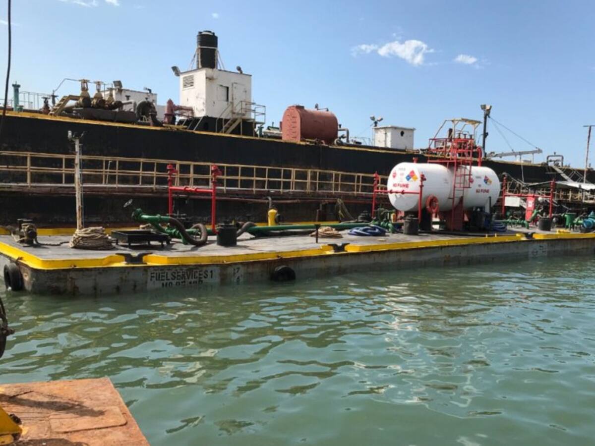 Suspenden operación de barcaza por riesgo a seguridad marítima en Cartagena