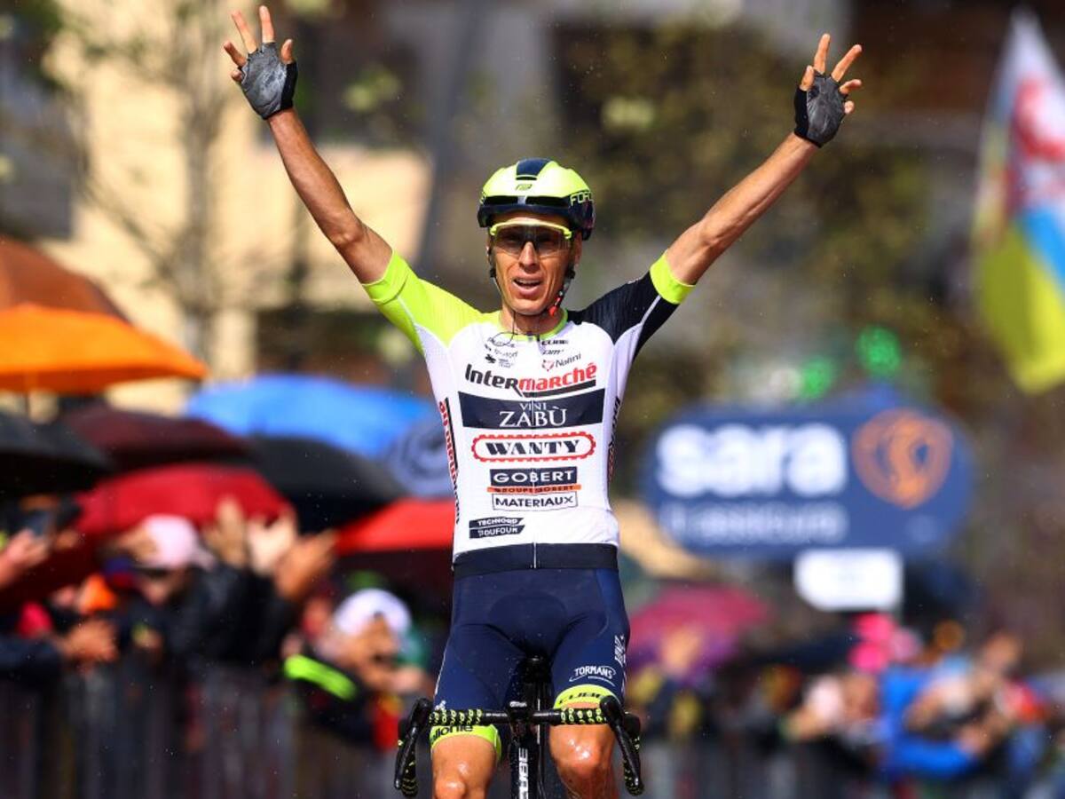 Hirt ganó la etapa reina; Carapaz sigue líder pero Hindley se acercó