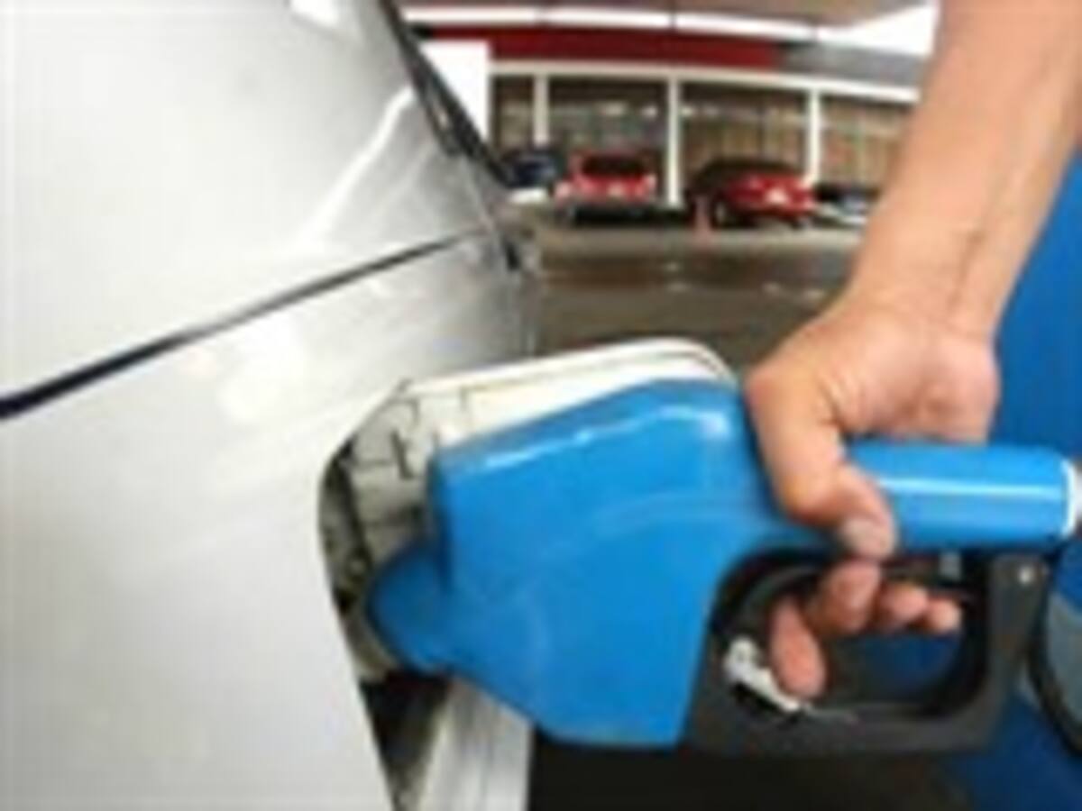 Sigue subiendo el precio de la gasolina, Hernán Martínez, Ministro de Minas