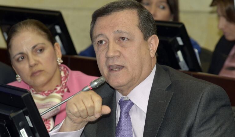 Senador del Centro Democrático, Ernesto Macias.