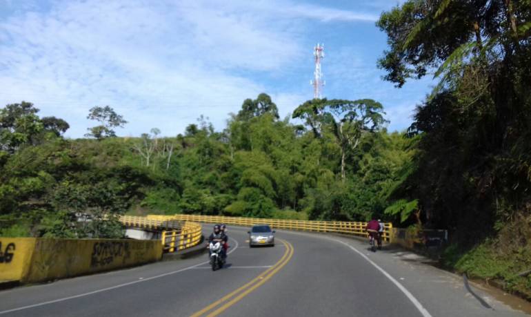 Vía Chagualá entre Armenia, Calarcá y autopistas del café