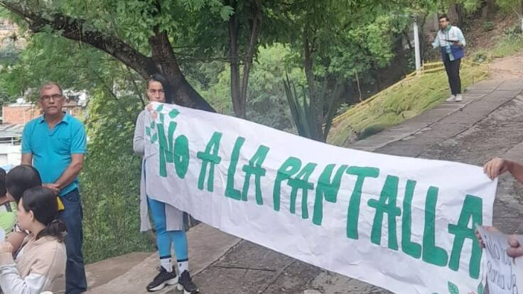 Denuncian supuestas irregularidades en obra adelantada en Girón, Santander