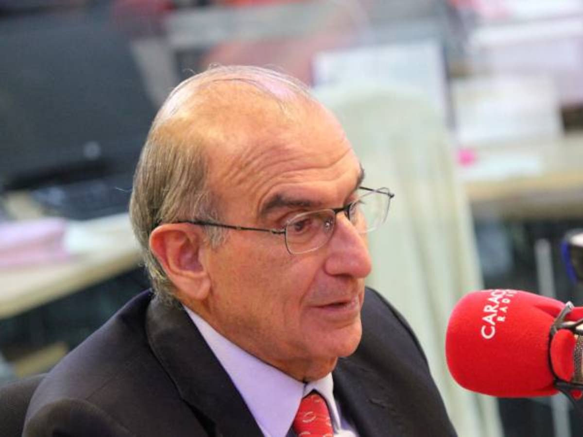 No voy a fumigar cultivos ilícitos: De la Calle