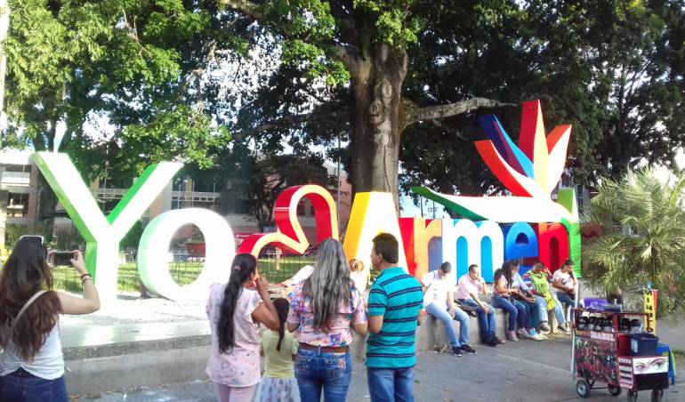 Facebook caracol radio Armenia 1150am línea whatsapp 3155681277 