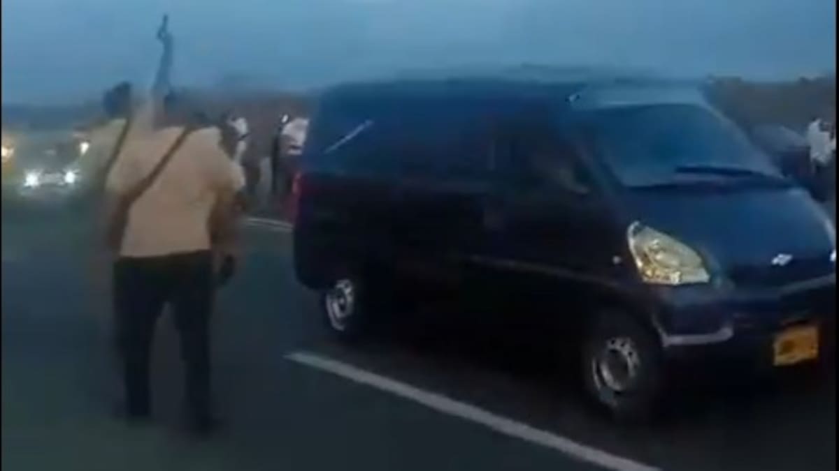 “Vamos por estos terroristas”: De la Espriella tras disparos en sepelio de ‘Bendito Menor’