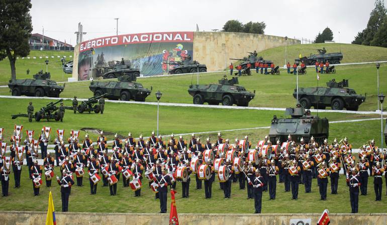 Foto de archivo del cumpleaños número 194 del Ejército Nacional en 2013.