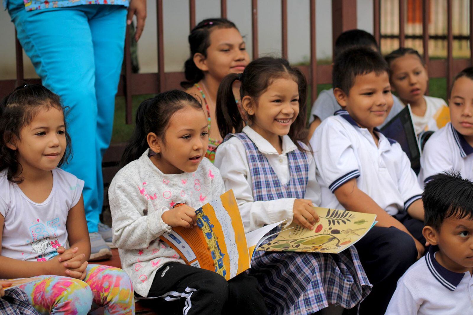 En este recorrido se resalta lo valioso de construir hábitos de lectura a través de diferentes estrategias y formatos de promoción