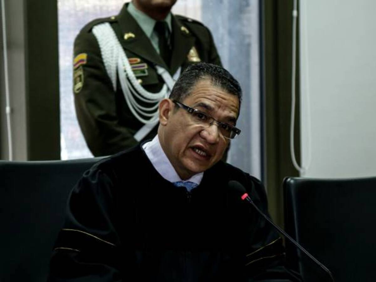Corte suspende la sala extraordinaria para definir futuro de Gustavo Malo