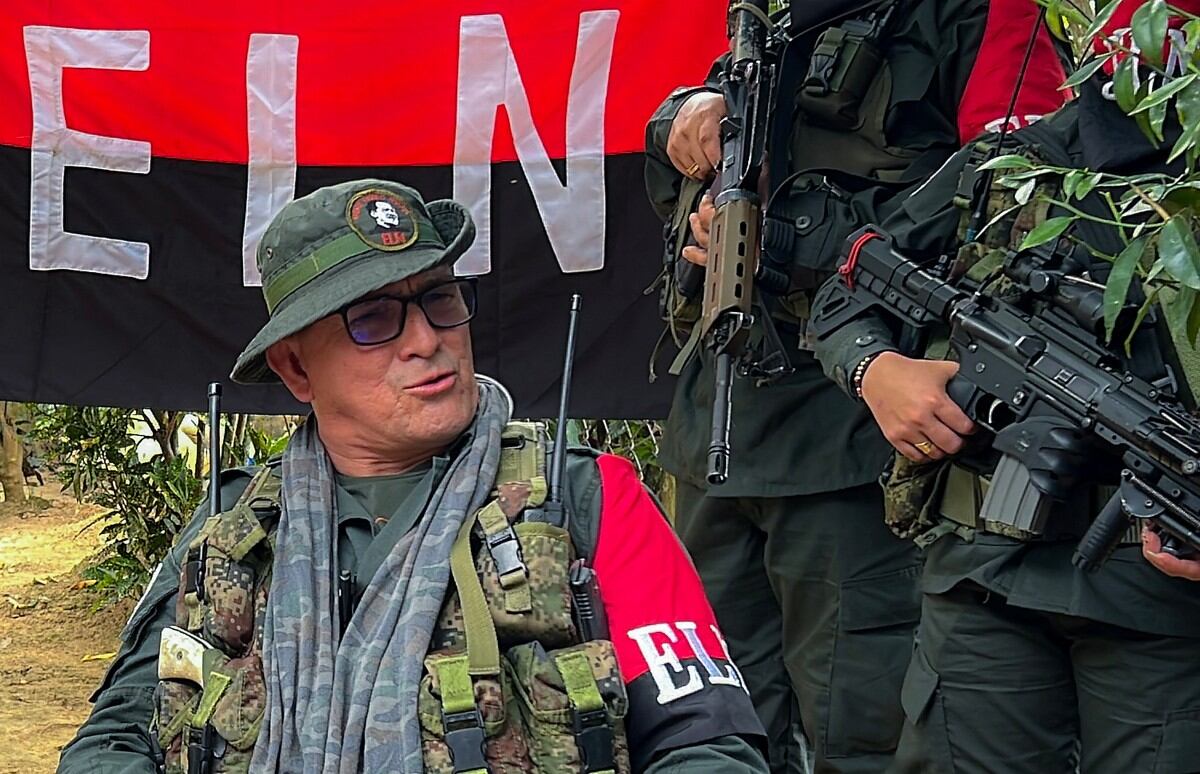 National Liberation Army ELN commander of the Manuel Vazquez Castano northeastern war front 'Ricardo' speaks during an interview with AFP in Catatumbo region, Colombia on March 8, 2025. Commanders from Colombia's National Liberation Army guerrilla group have vowed to repel a government counteroffensive in the country's northeast, warning years of "total peace" risk turning into "total war".� (Photo by STRINGER / AFP)