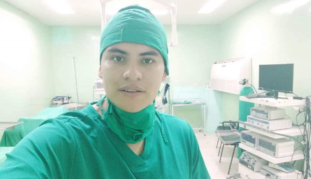 Leonel Martínez nunca recibió la convalidación de sus estudios de medicina que realizó en Cuba, según sus familiares.